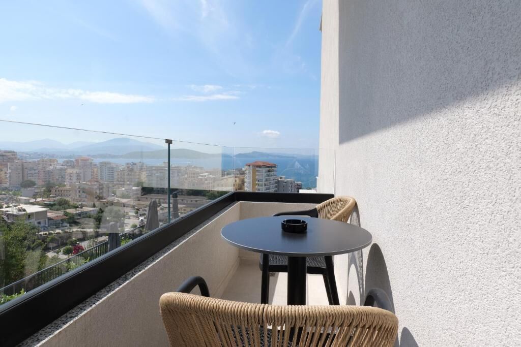 รับประทานอาหารกลางแจ้ง