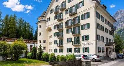 Residenza Alpenrose 24 – Bright flat with lake views & prime location