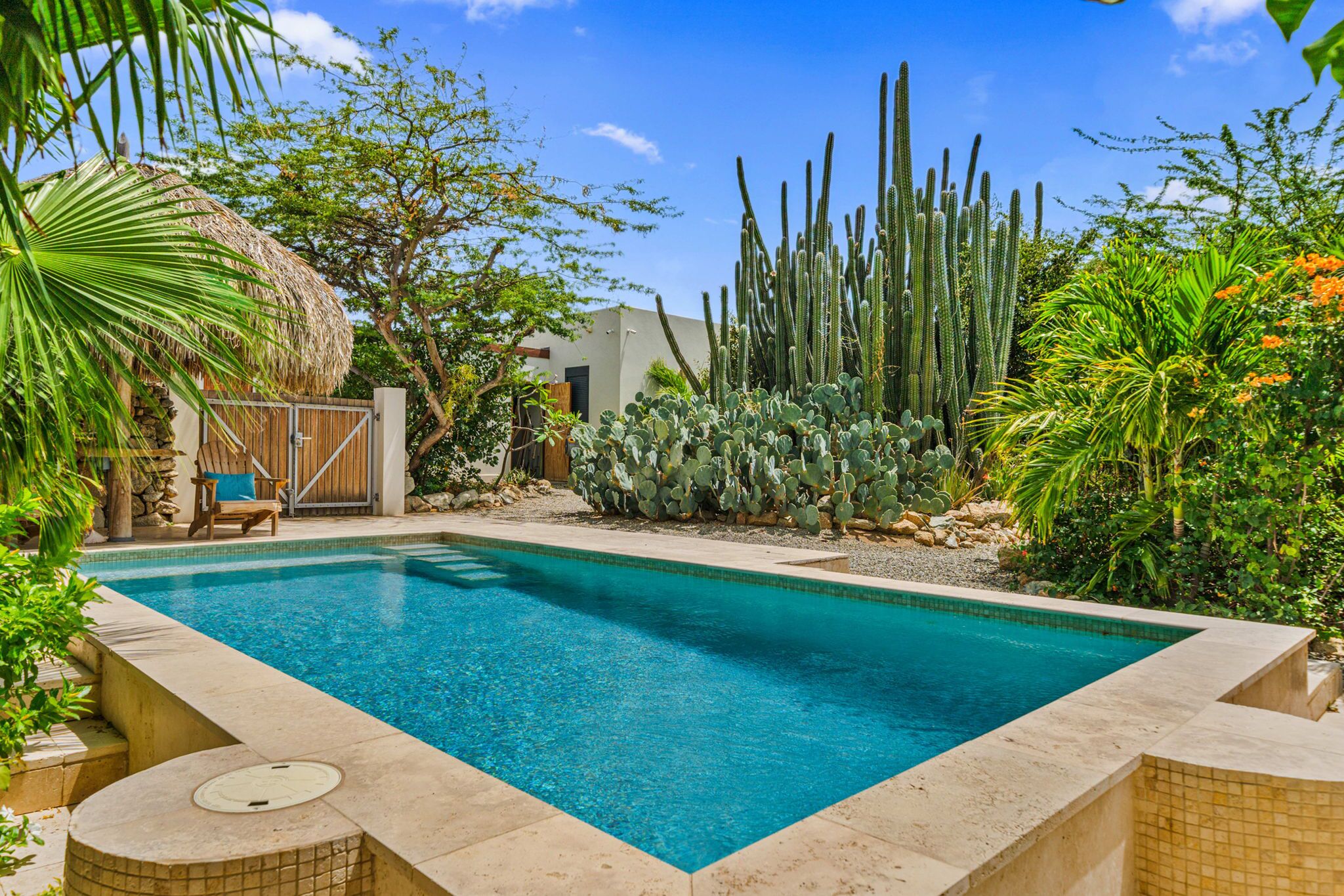Apartment (2 Bedrooms) | Front of property