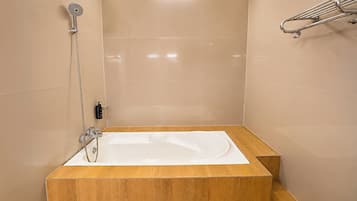 Suite | Bathroom