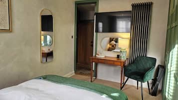 In-room safe, iron/ironing board, free WiFi