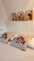 Design Double Room, Mountain View | Rollaway beds, bed sheets