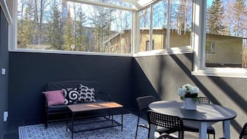 Apartment, 1 Schlafzimmer, Kamin | Speisen