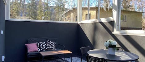 Apartment, 1 Bedroom, Fireplace | Dining