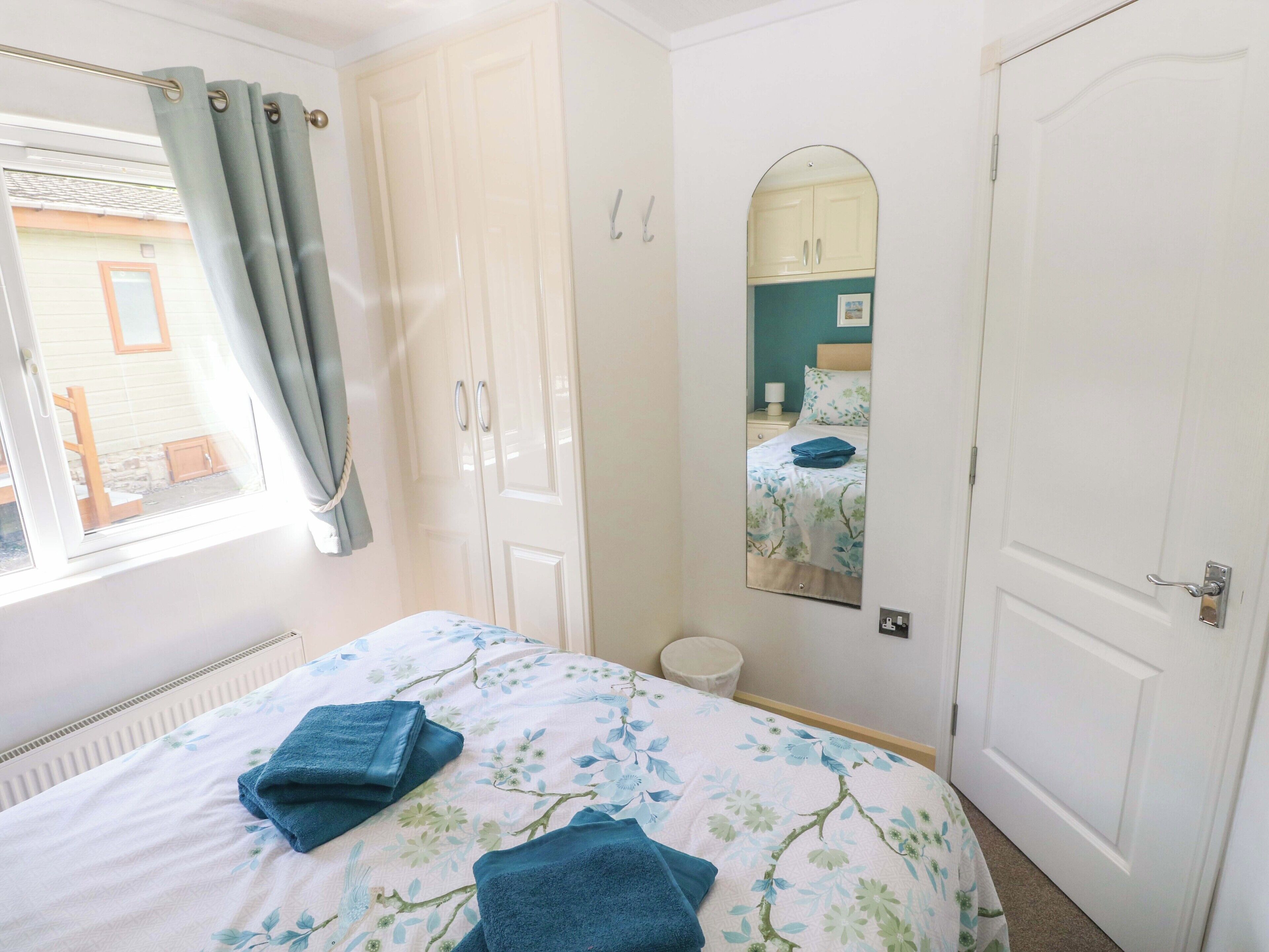 2 bedrooms, free WiFi, individually decorated, individually furnished