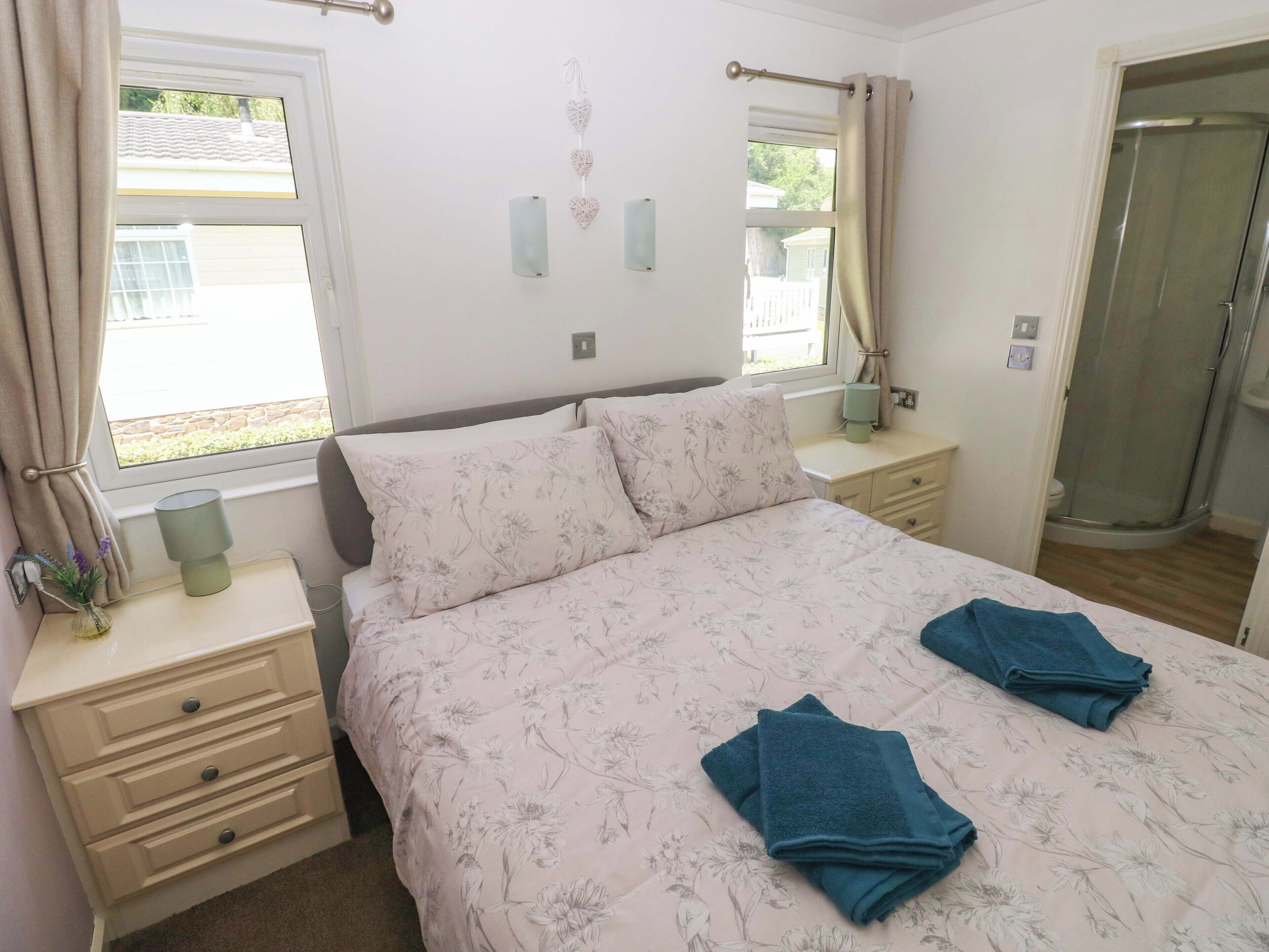 2 bedrooms, WiFi (free), individually decorated, individually furnished