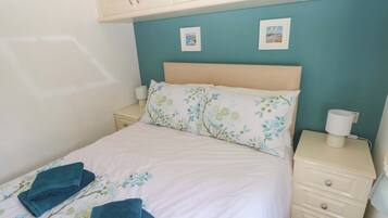 2 bedrooms, WiFi (free), individually decorated, individually furnished