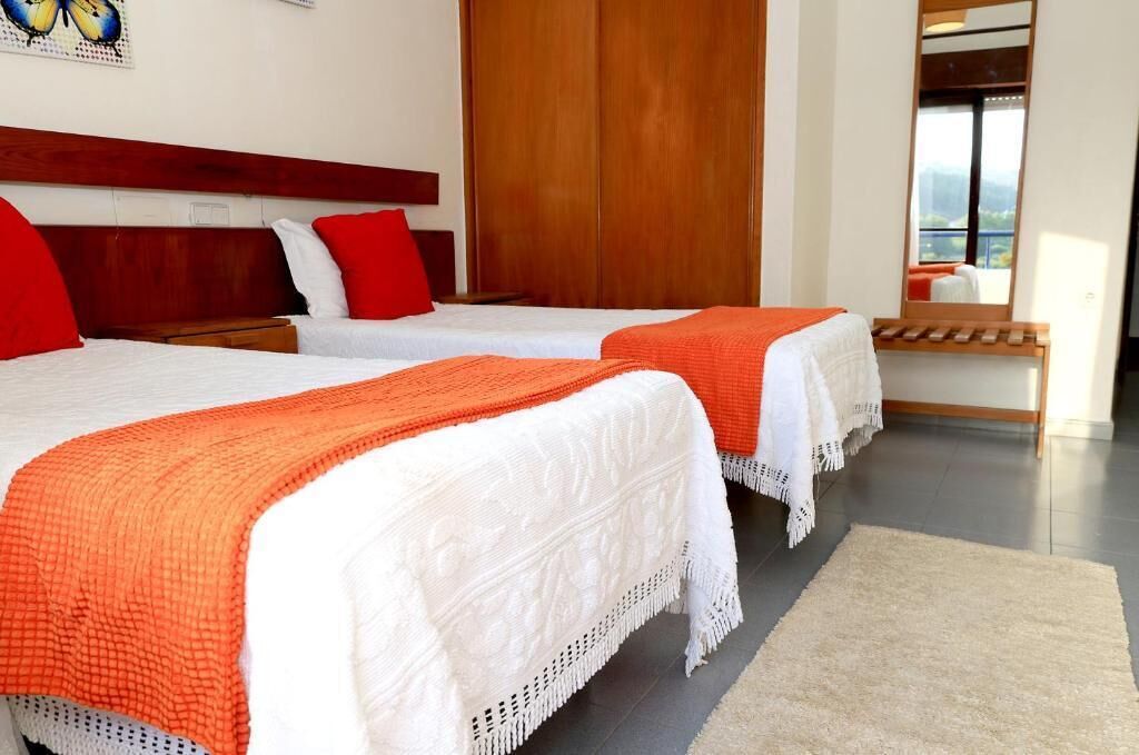 Habitación Deluxe con 2 camas individuales, balcón, vistas al jardín | Sistema de insonorización y wifi gratis