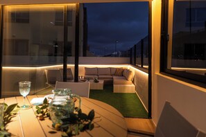 Outdoor dining - Vrbo Property (El Cotillo)