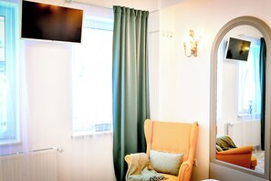 Standard Double Room, Courtyard View | Bahagian dalam