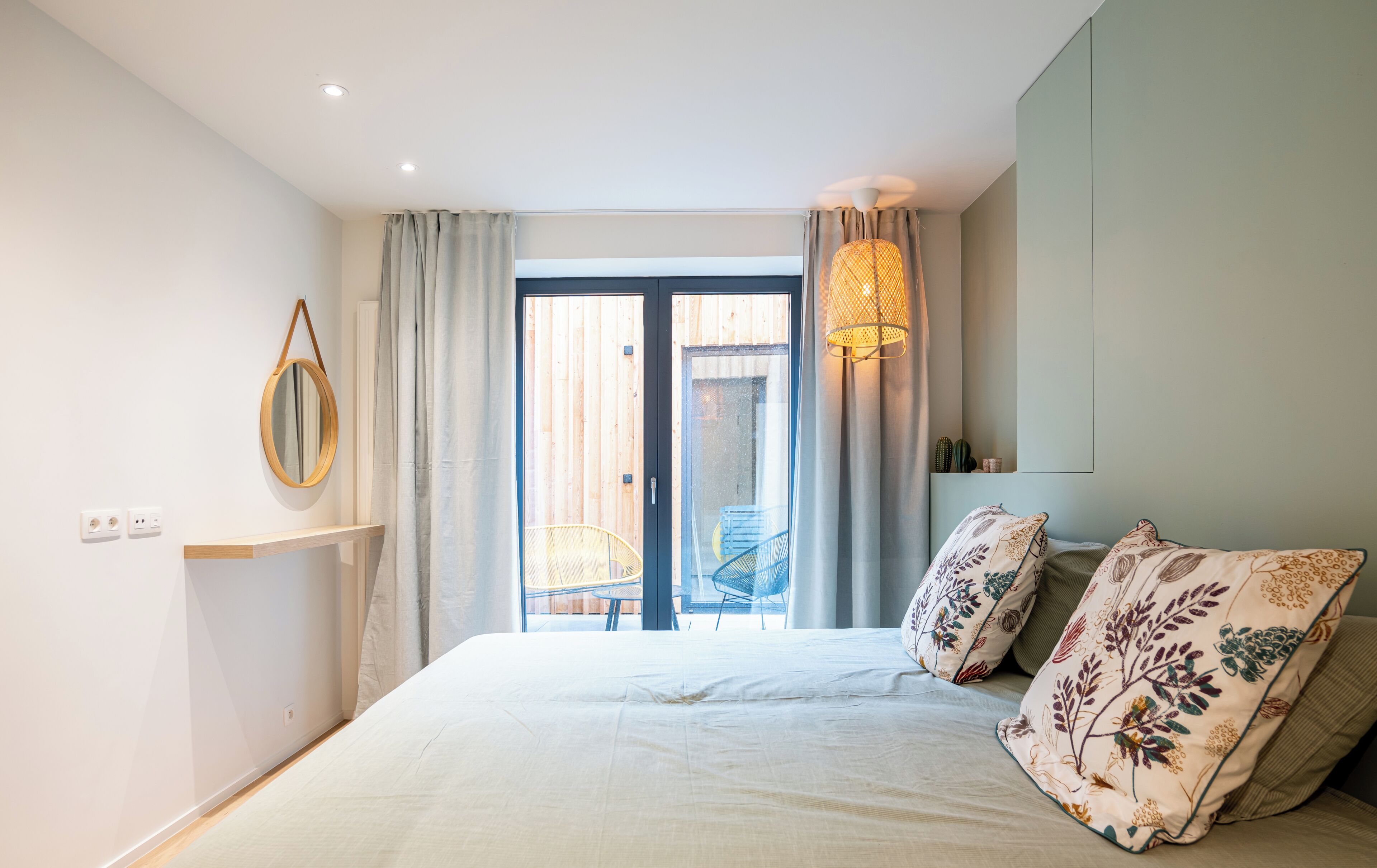Apartamento conforto, 1 quarto, para não fumantes, vista para a cidade | Cortinas blackout, ferros/tábuas de passar roupa, Wi-Fi de cortesia