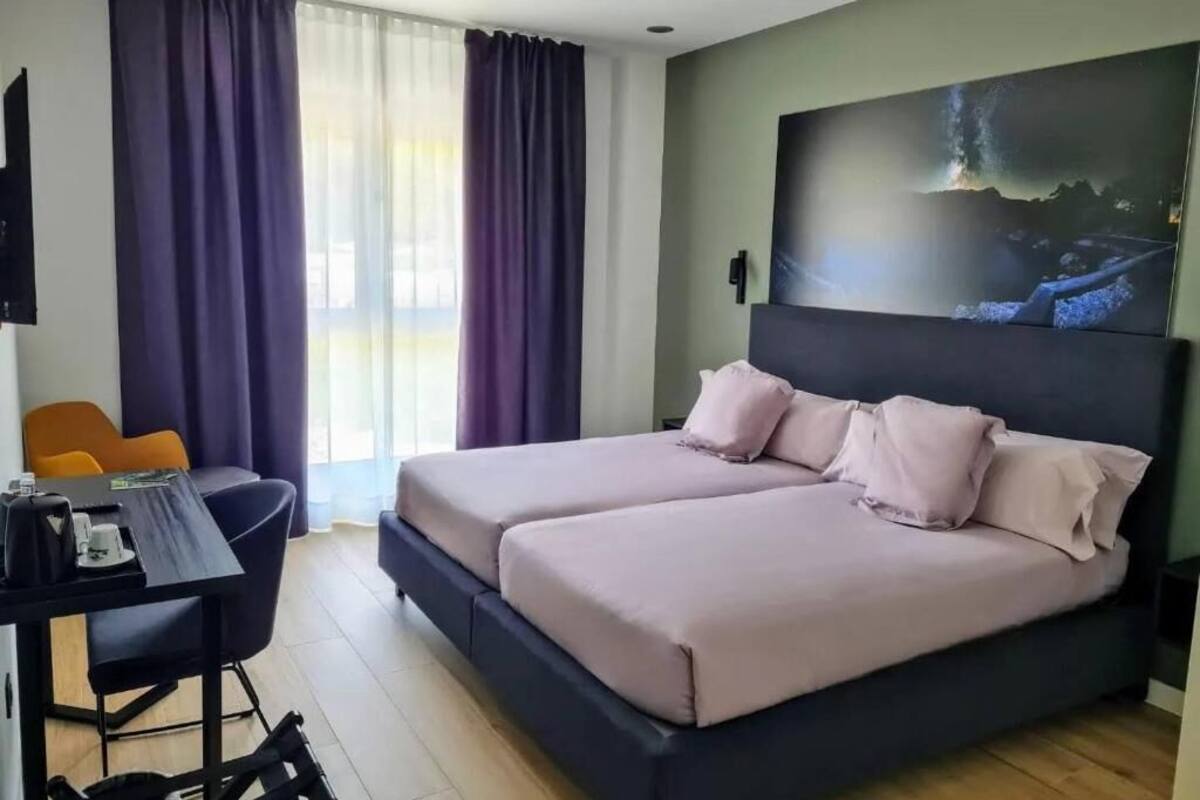 Kamar Twin Comfort, pemandangan gunung | Meja kerja dan Wi-Fi gratis