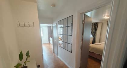 Apartment Sleeps 6 With Wifi