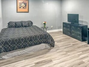 Room - Sweet Spot - Entire Home (Stone Mountain)