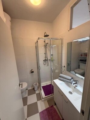 Bathroom - Vrbo Property (Marbella)