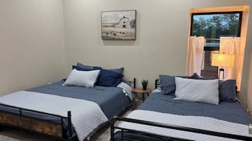 Iron/ironing board, internet, bed sheets