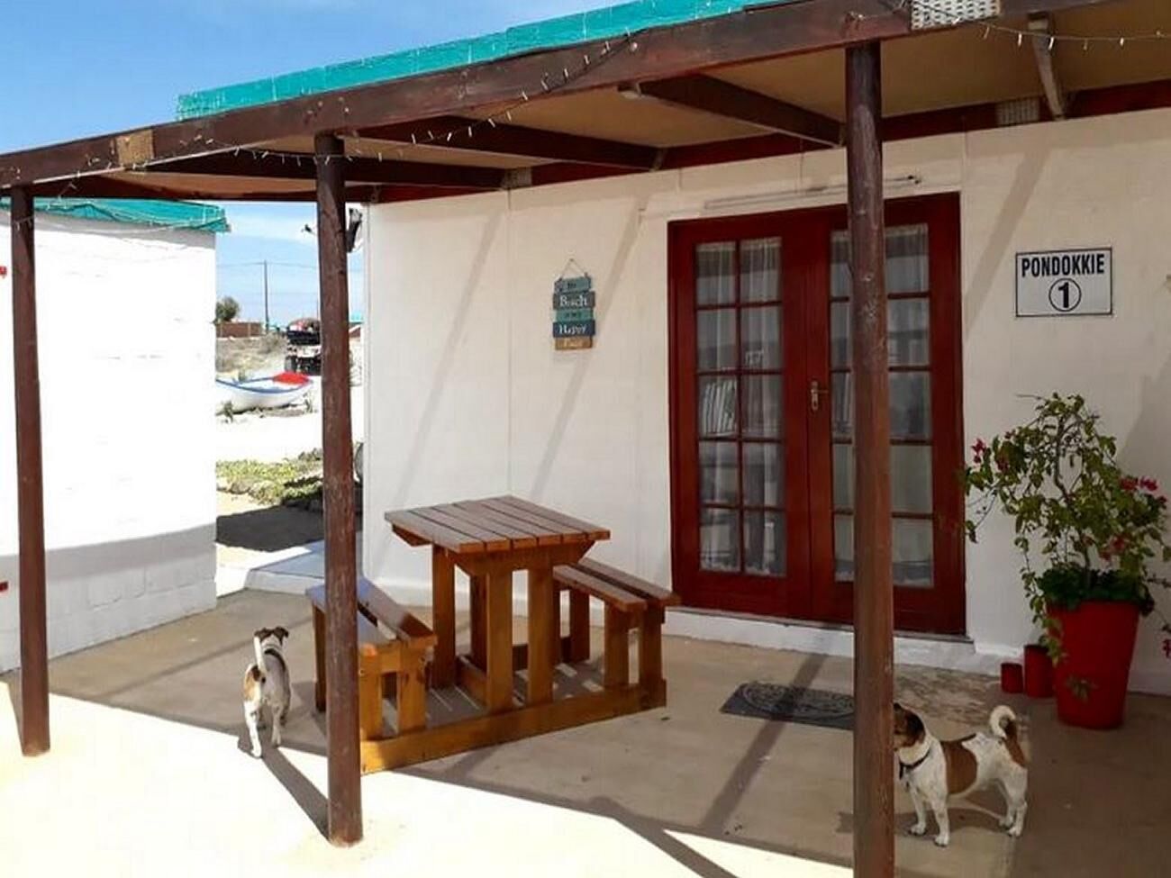 Eenvoudige chalet, patio, uitzicht op zee | Buiten dineren