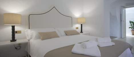 Deluxe Double Room | Free WiFi