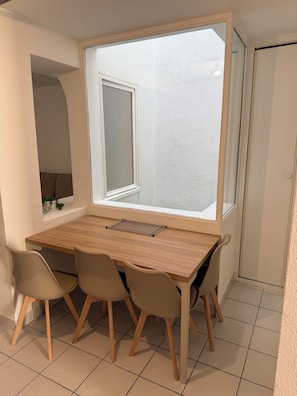Interior - Apparently 6 pers in the heart of Montélimar (Montélimar)
