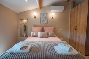 1 quarto, berço de viagem, Wi-Fi de cortesia, roupa de cama