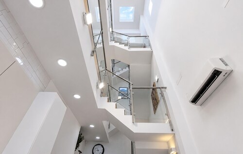Lovely home in Cuevas de San Marcos
