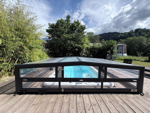 Pool - Vrbo Property (Hyères)