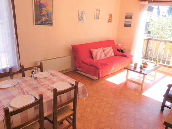 Dining - T2 Apartment with balcony - 6 guests (Saint-Lary-Soulan)