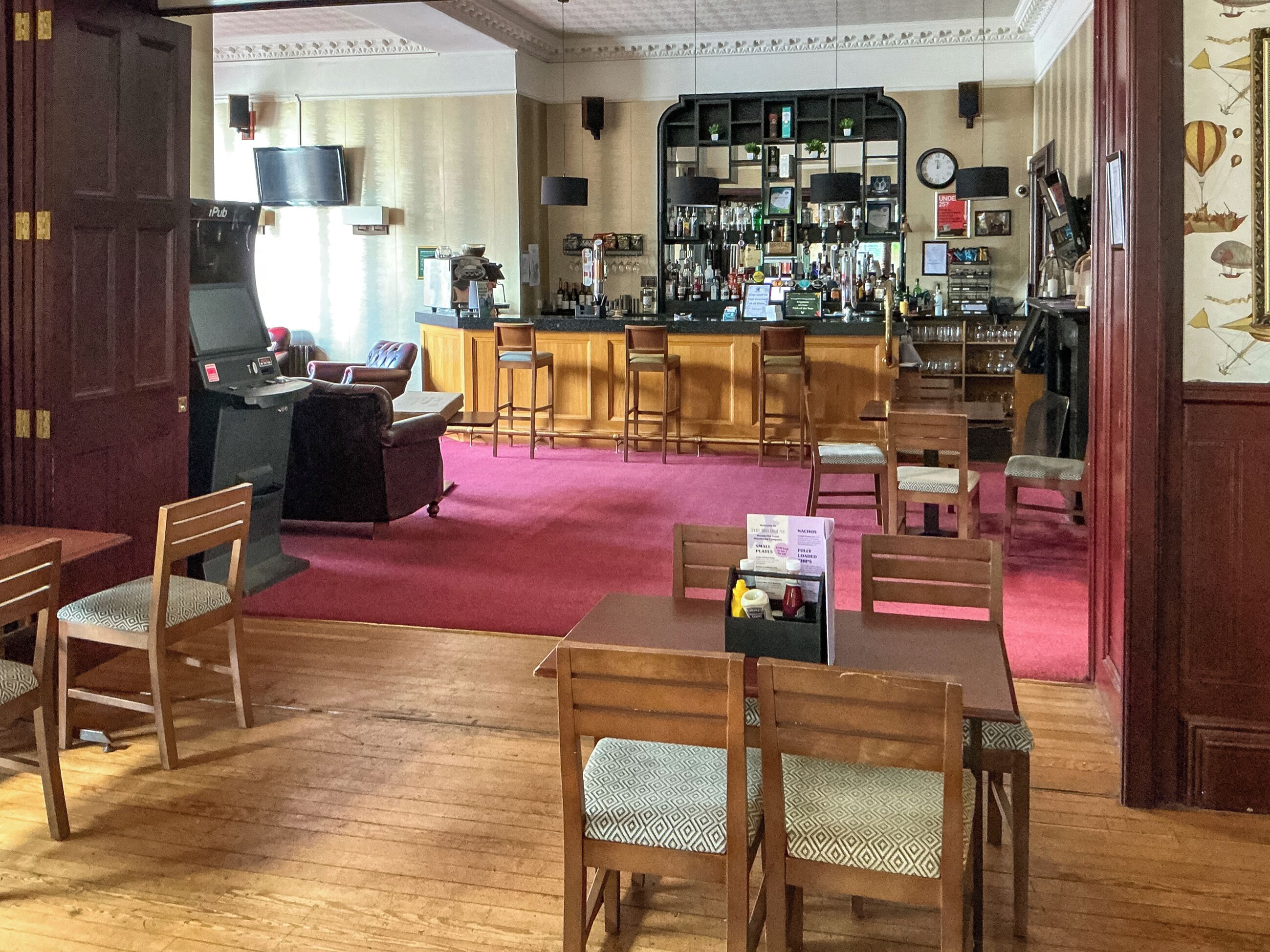 Bar (på overnattingsstedet)