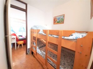 Room - Convenient T2 with parking - 6 guests (Saint-Lary-Soulan)