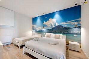 1 bedroom, iron/ironing board, WiFi, bed sheets - Apartment 'Appartamento Alessandra' with Lake View, Wi-Fi and Air Conditioning (Garda)