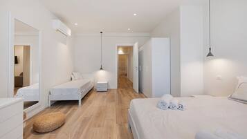 2 dormitorios, tabla de planchar con plancha, wifi y ropa de cama