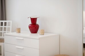 Interior - Apartment 'Matilde' with Lake View, Wi-Fi and Air Conditioning (Garda)
