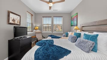 Travel cot, Internet, bed sheets