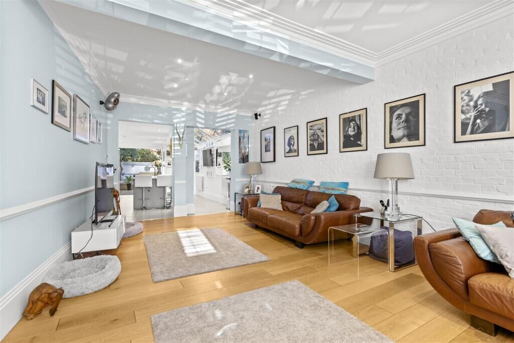 Stylish Windsor Home | Hot Tub | Town Centre - Windsor, UK