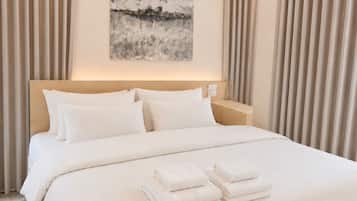 Deluxe Room | Premium bedding, down duvets, memory-foam beds, free minibar items