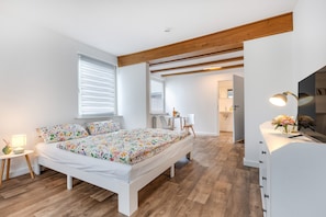 Unclassified image, 5 of 18, button - Apartment 'Huckelberg' with Wi-Fi (Schmallenberg)