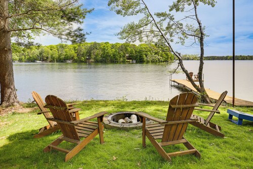 Boat, Fish, Relax! Crescent Lake Retreat w/ Dock