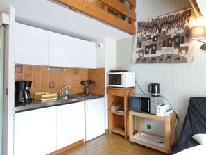 Kühlschrank, Ofen, Herdplatte