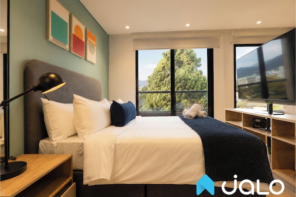 Loft luxo | Roupas de cama premium, cofres nos quartos