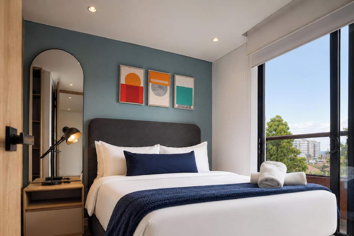 Apartment | Premium bedding, in-room safe, laptop workspace, blackout curtains