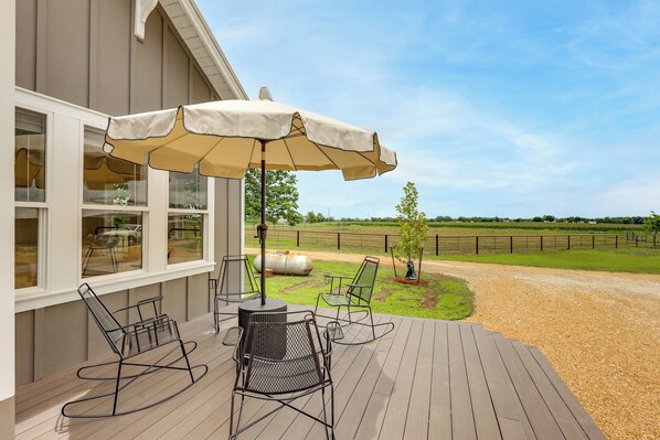 Front of property - Upscale Home on 120 Acres: Near Wedding Venues! (Thorndale)