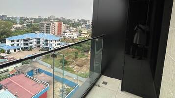 Deluxe Apartment, Balcony, City View | Interior