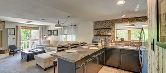 Hike, Bike & Ski! Condo Steps to Mount Snow Resort