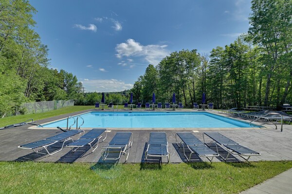 Hike, Bike & Ski! Condo Steps To Mount Snow Resort - Vermont