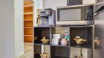 Apartment (0 Bedroom) | Interior