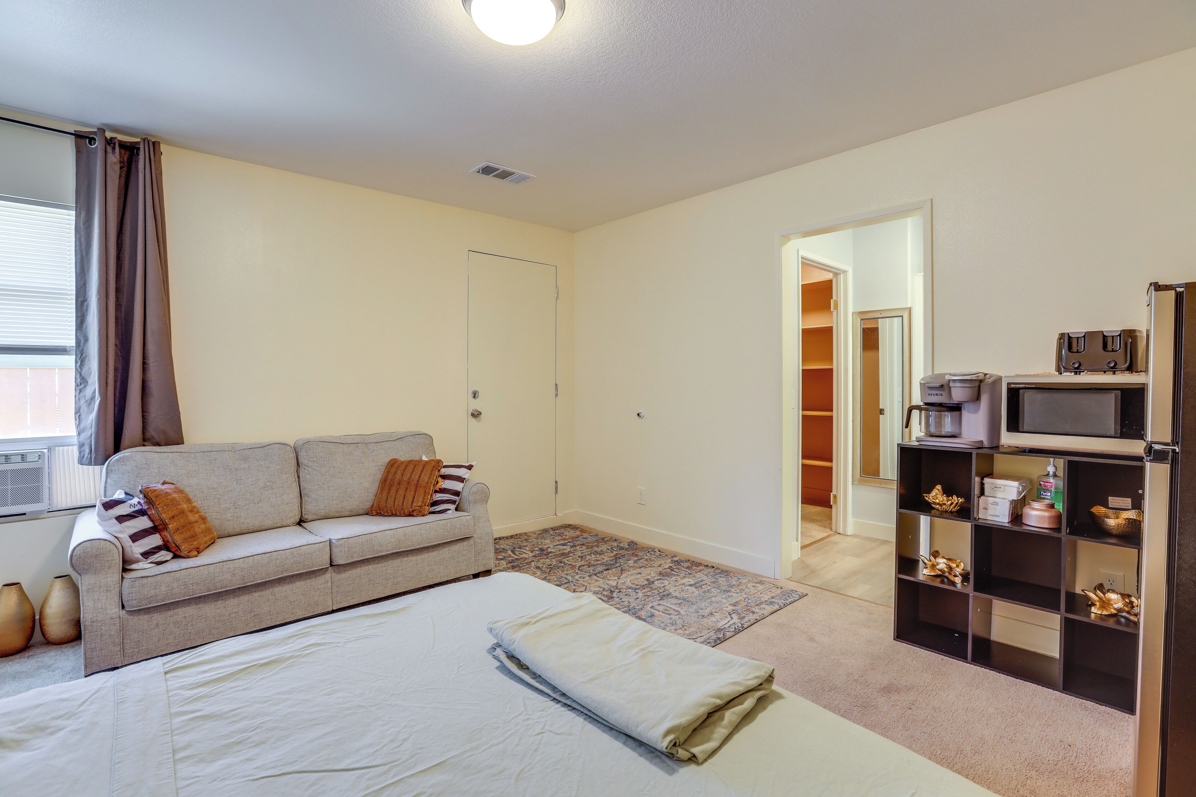 Apartment (0 Bedroom) | Interior