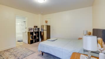 Apartment (0 Bedroom) | Interior
