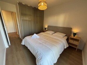 Room - Cozy apartment, air conditioning - 2 guests (Six-Fours-les-Plages)