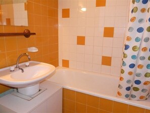 Bathroom - Cozy studio by the slopes - 4 guests (Saint-Lary-Soulan)