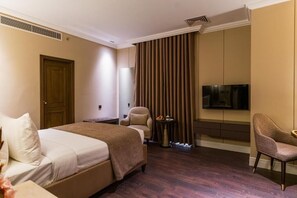 In-room safe, desk, laptop workspace, iron/ironing board - Falettis Boutique Multan (Multan)